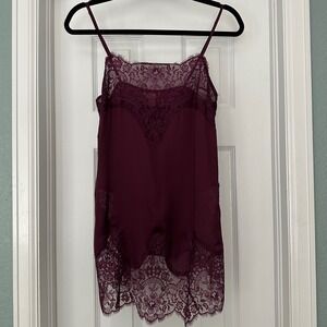 Victoria's Secret Burgundy Wine Camisole Lace Trim Size Medium NWT